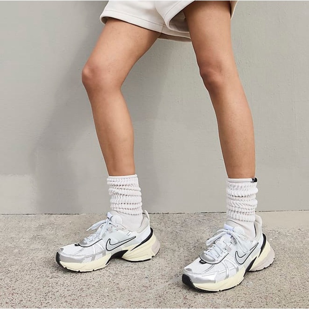 Nike V2K Run sneakers